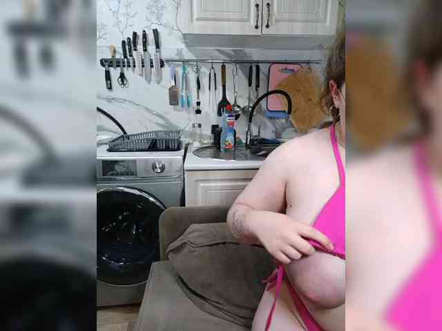 nude amateur cam Red-rooms