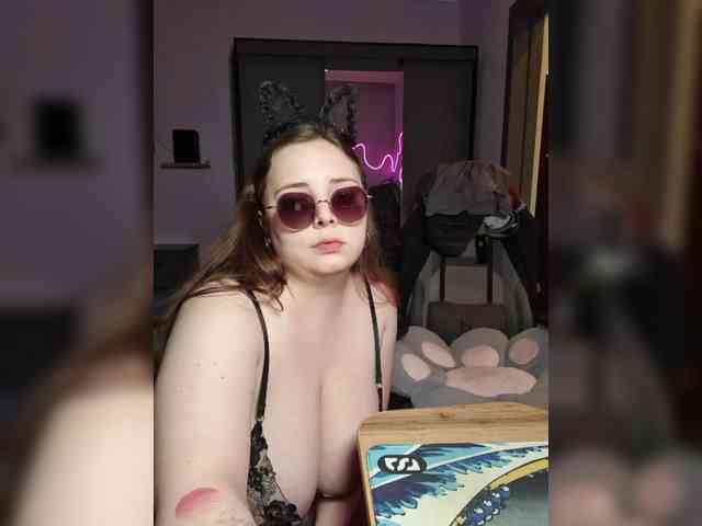 online webcam show Red-rooms