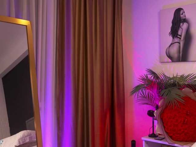 Lexi-Reed's BongaCams show and profile