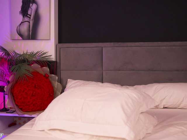 Lexi-Reed's BongaCams show and profile