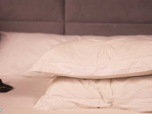 Lexi-Reed's BongaCams show and profile