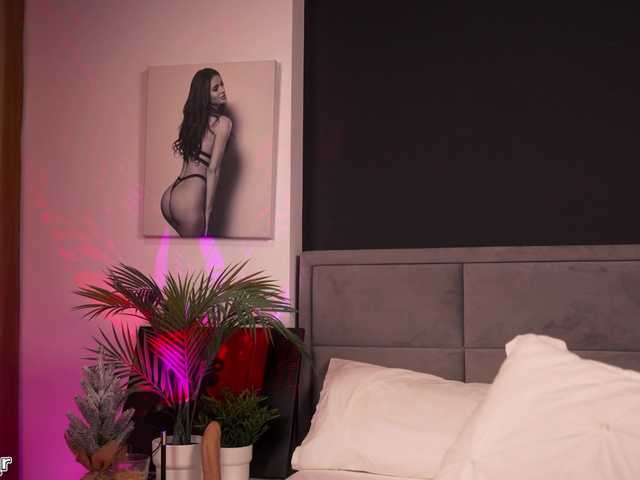 Lexi-Reed's BongaCams show and profile