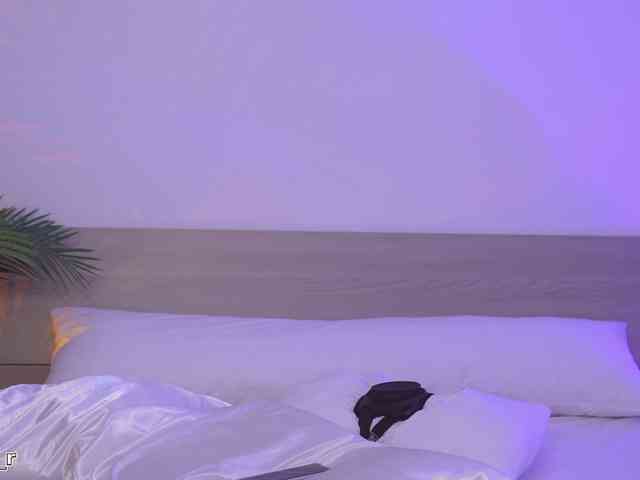 Lexi-Reed webcam