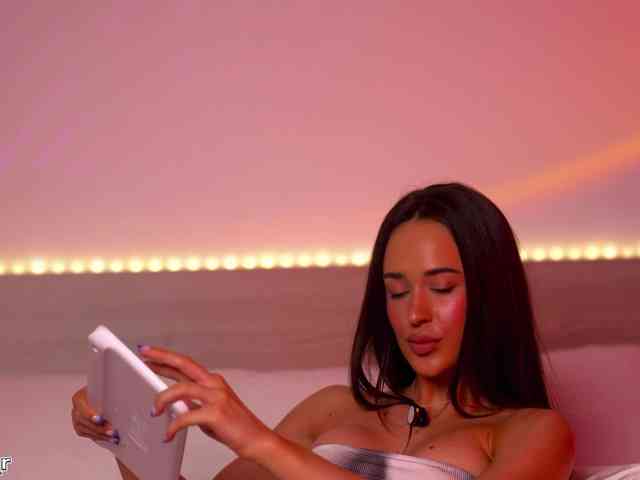 Lexi-Reed webcam