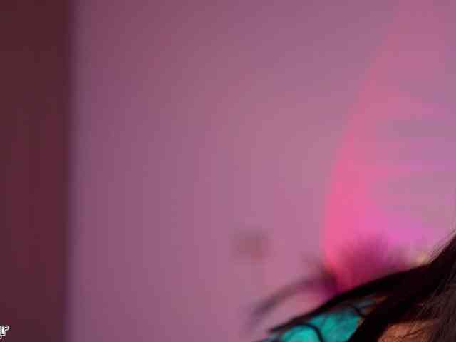 Lexi-Reed webcam