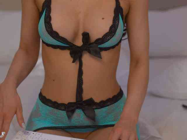 Lexi-Reed webcam