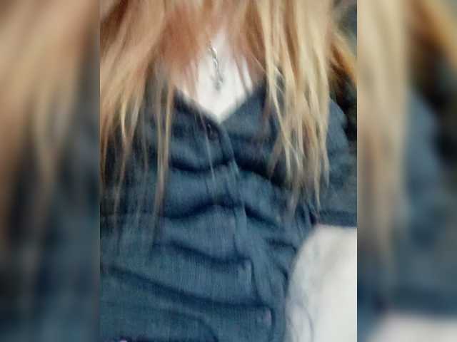 Malaya-kiss's BongaCams show and profile