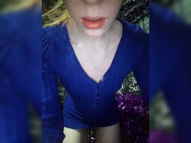 Malaya-kiss's BongaCams show and profile