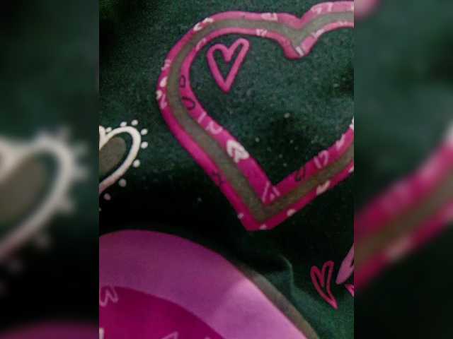 Malaya-kiss's BongaCams show and profile