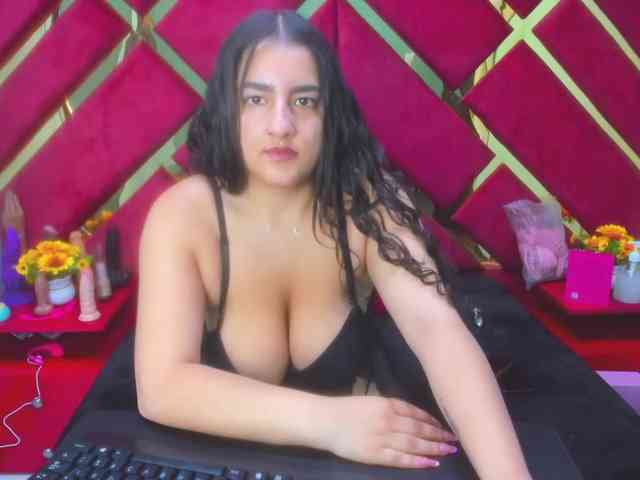 FreyjaNaugthy webcam