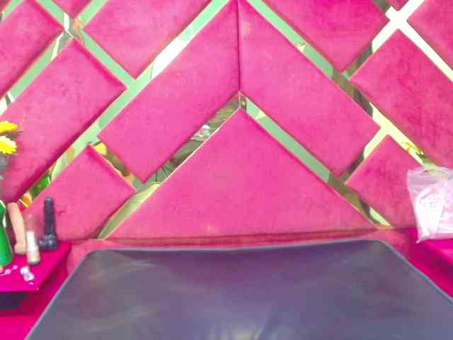 FreyjaNaugthy webcam