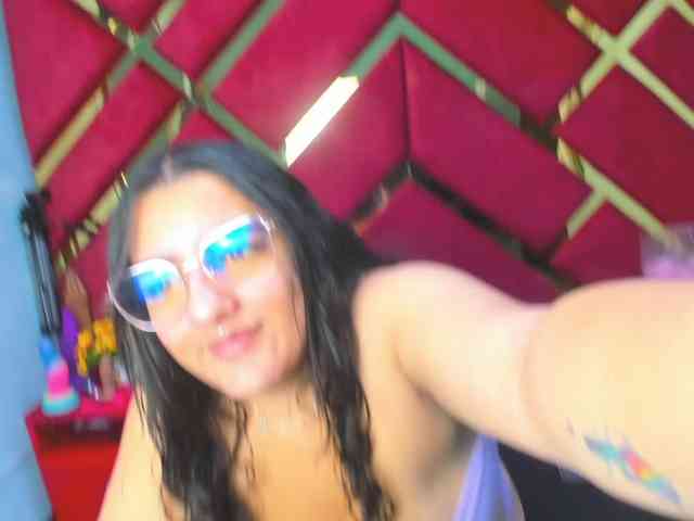 FreyjaNaugthy webcam