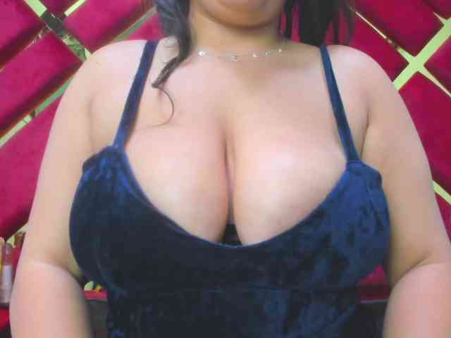 FreyjaNaugthy webcam