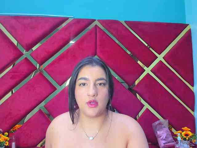 FreyjaNaugthy webcam