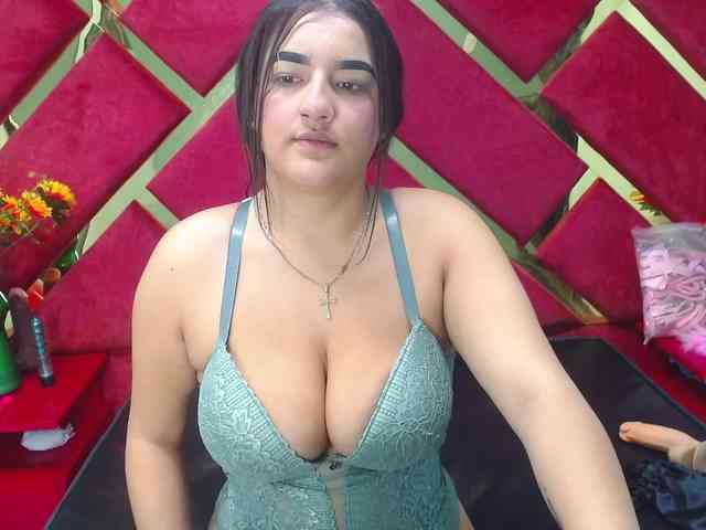 FreyjaNaugthy webcam