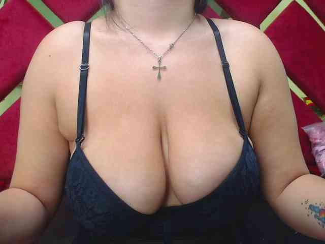 FreyjaNaugthy webcam