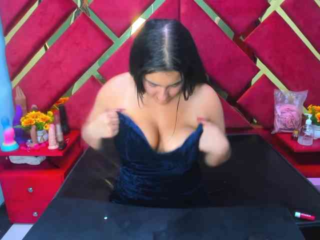 FreyjaNaugthy webcam