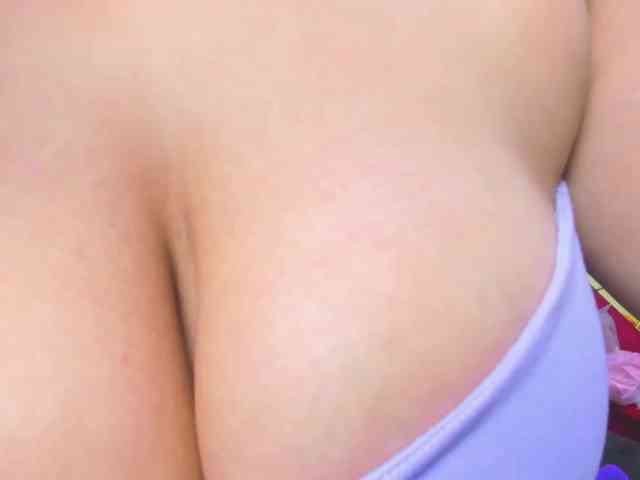 FreyjaNaugthy webcam