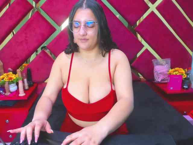 FreyjaNaugthy webcam