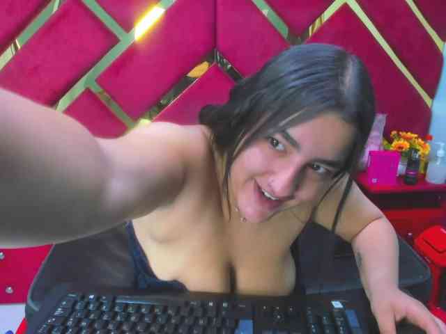 FreyjaNaugthy webcam