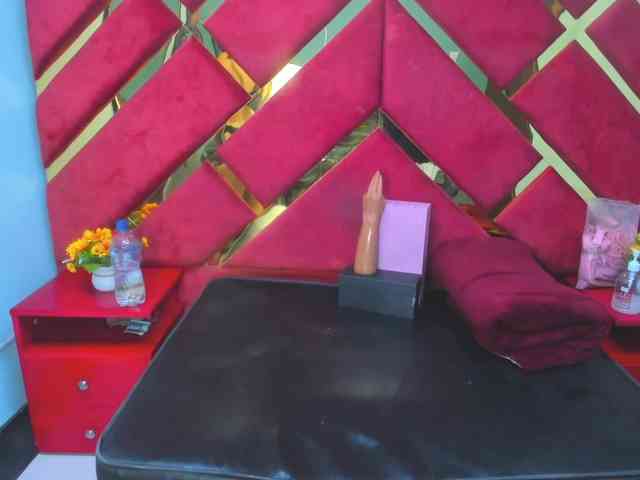 FreyjaNaugthy webcam