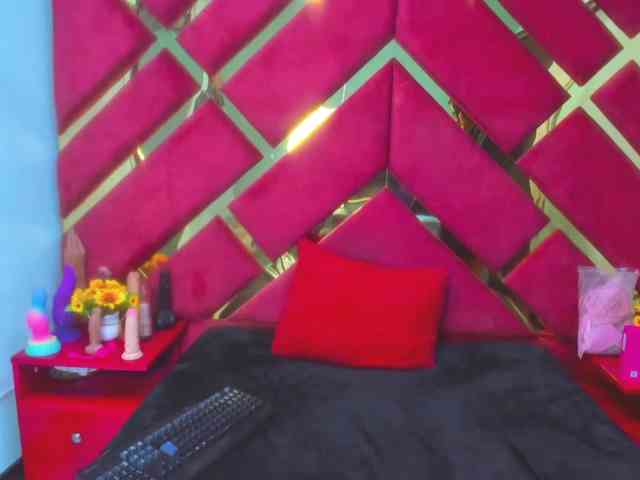 FreyjaNaugthy webcam