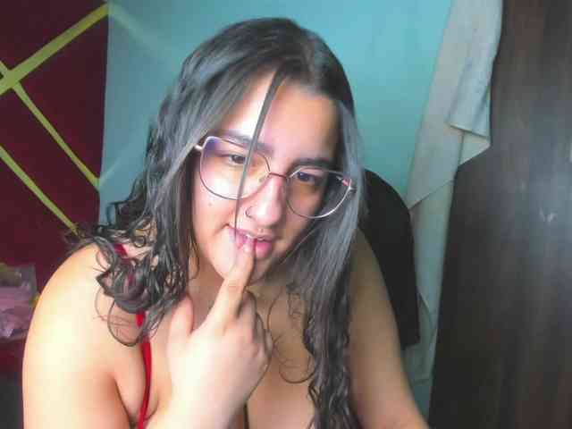 FreyjaNaugthy webcam