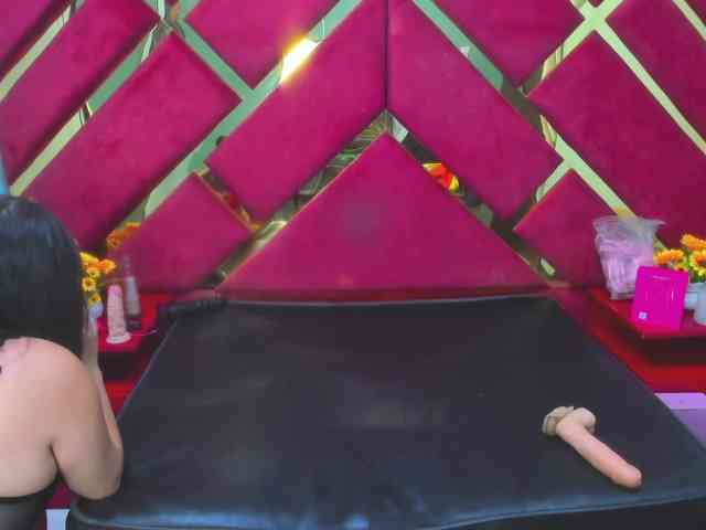 FreyjaNaugthy webcam