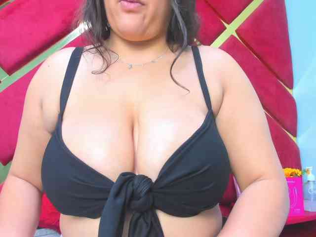 FreyjaNaugthy webcam