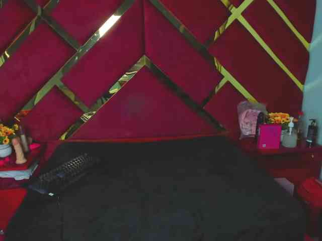 FreyjaNaugthy webcam