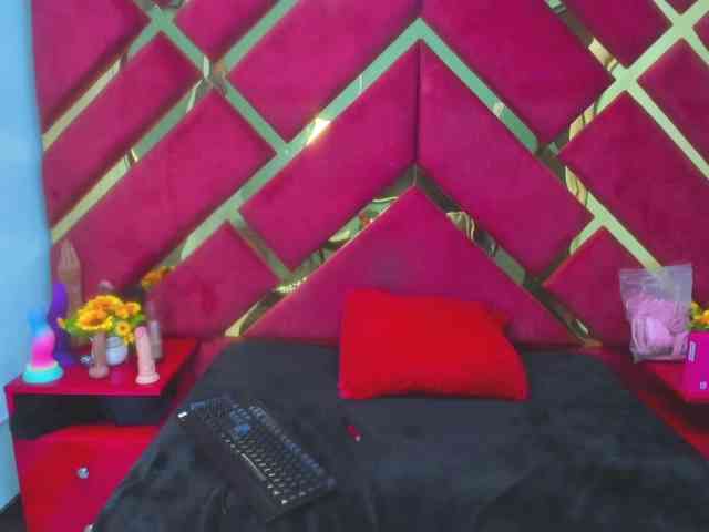 FreyjaNaugthy webcam