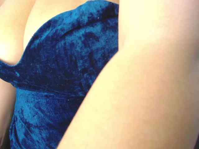 FreyjaNaugthy webcam