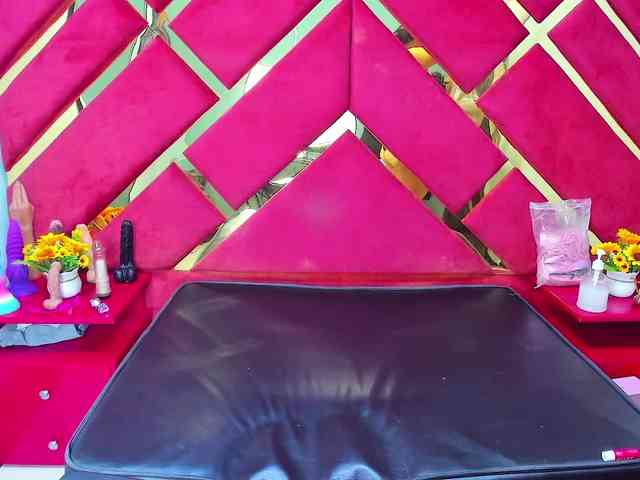 FreyjaNaugthy webcam