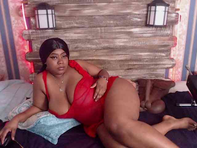 TrixieMar Live Webcam on BongaCams