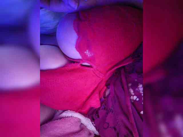 ExclusiveVIRGIN webcam