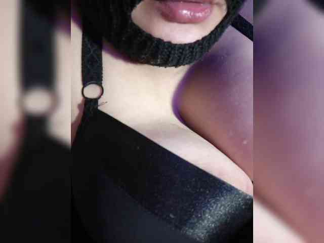 ExclusiveVIRGIN webcam