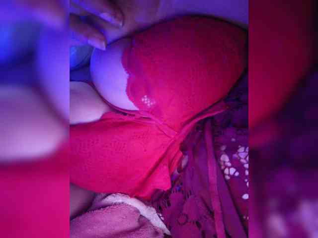 ExclusiveVIRGIN webcam