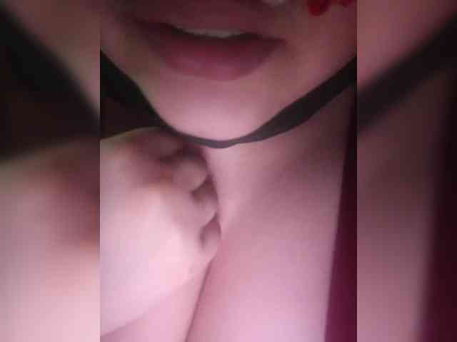 ExclusiveVIRGIN webcam