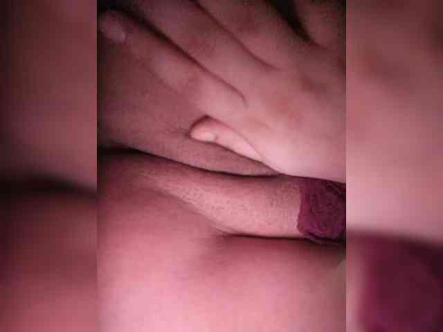 ExclusiveVIRGIN webcam