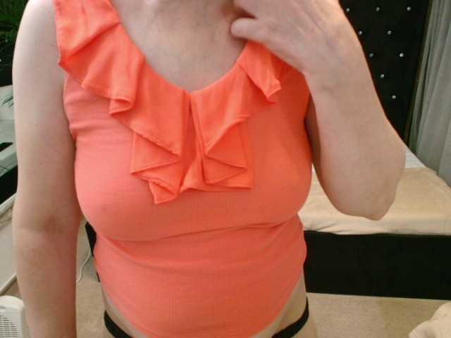 Lillyhott webcam bongacams model stream image