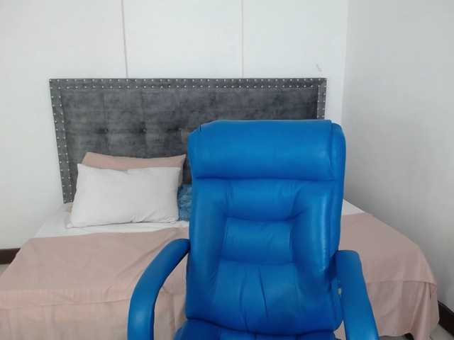 Sofia-hottt — bongacams