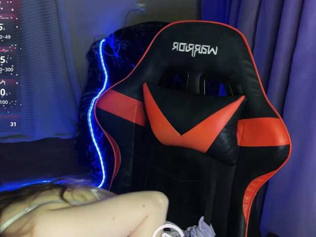 Natural-babe666's BongaCams show and profile