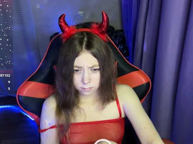 Natural-babe666's BongaCams show and profile