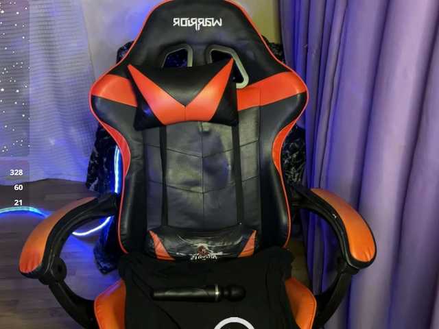 Natural-babe666's BongaCams show and profile