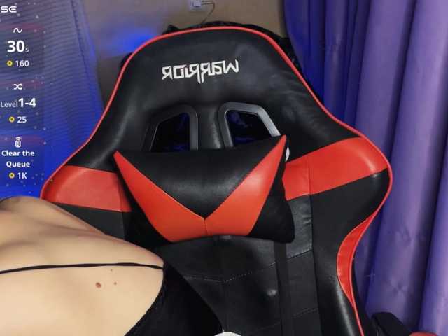 Natural-babe666's BongaCams show and profile