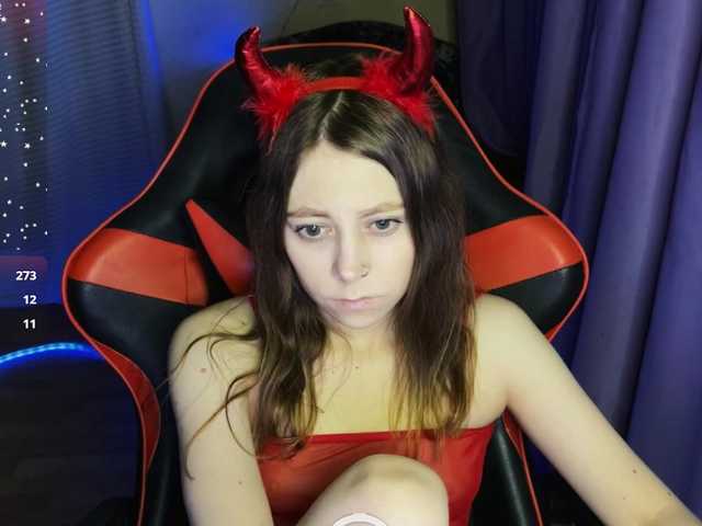 Natural-babe666's BongaCams show and profile