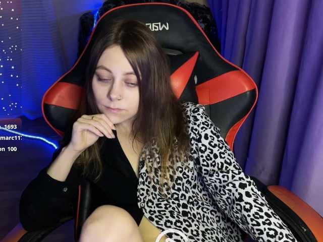 Natural-babe666's BongaCams show and profile