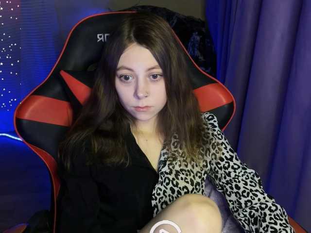 Natural-babe666's BongaCams show and profile