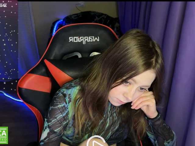 Natural-babe666's BongaCams show and profile