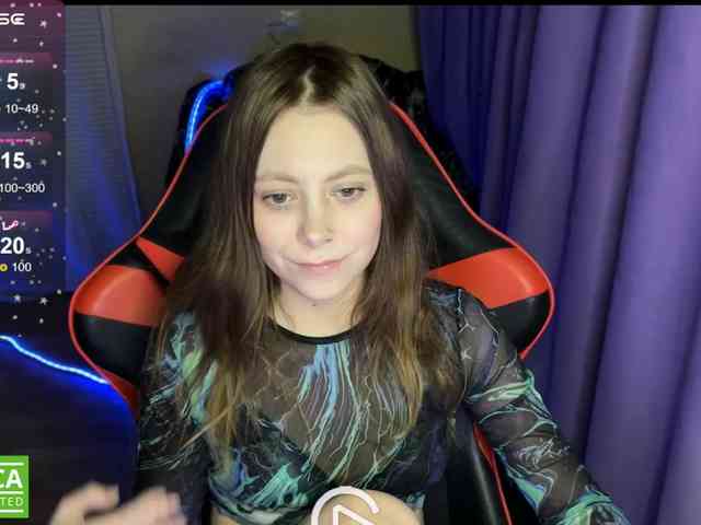 Natural-babe666 webcam